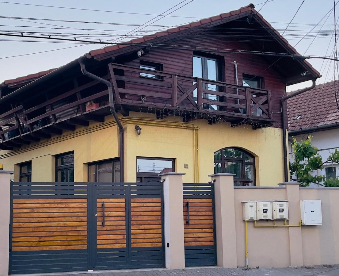 فيلا Casa Tamplarului ألبا يوليا المظهر الخارجي الصورة